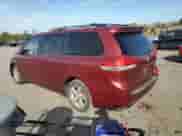 2012 Toyota Sienna LE AAS с VIN 5TDKK3DCXCS278253, выставлен на аукционе Copart как лот 82184965 с пробегом 155 016 миль миль и Списание • Salvage title. История ставок и продаж доступна на DreamBid. Изображение 2.
