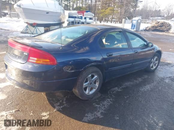 2002 Dodge Intrepid ES z VIN 2B3HD56M32H121815, wystawiony jako IAAI lot #41572237 z przebiegiem 152 778 mil mil oraz . Historia ofert i sprzedaży dostępna na DreamBid. Obrazek 4.