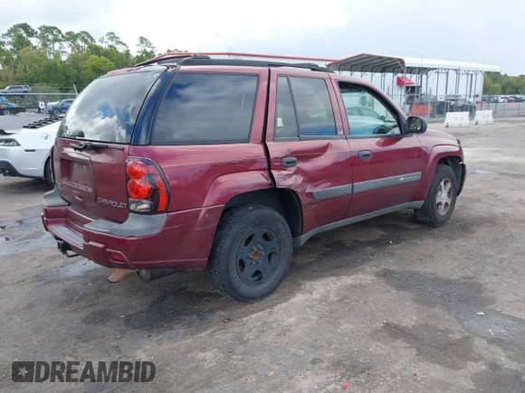 2004 Chevrolet TrailBlazer LT с VIN 1GNDS13S142256678, выставлен на аукционе IAAI как лот 43272445 с пробегом 259 917 миль миль и . История ставок и продаж доступна на DreamBid. Изображение 4.