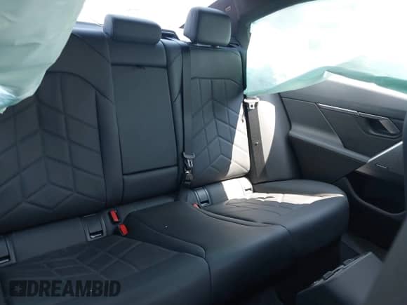 2024 BMW 5 Series 530i xDrive with VIN WBA53FJ07RCS07301, listed as a IAAI auction lot 42958965 with 25,559 mi miles and . Bid and sale history available at DreamBid. Image 8.