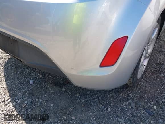 2012 Hyundai Veloster w/Black Int с VIN KMHTC6AD4CU021595, выставлен на аукционе IAAI как лот 42004371 с пробегом 149 637 миль миль и . История ставок и продаж доступна на DreamBid. Изображение 13.