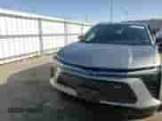 2024 Chevrolet Blazer EV eAWD RS z VIN 3GNKDCRJ0RS118766, wystawiony jako Copart lot #53173545 z przebiegiem 7 375 mil mil oraz Szkoda całkowita • Salvage title. Historia ofert i sprzedaży dostępna na DreamBid. Obrazek 14.