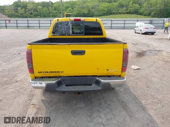2007 Chevrolet Colorado 1LT z VIN 1GCDT13E378158804, wystawiony jako IAAI lot #42269247 z przebiegiem 225 666 mil mil oraz . Historia ofert i sprzedaży dostępna na DreamBid. Obrazek 16.