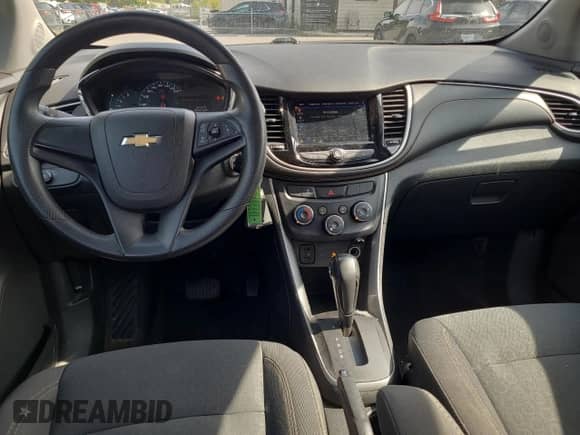 2018 Chevrolet Trax LS with VIN 3GNCJNSB9JL360059, listed as a Copart auction lot 80481935 with 171,083 mi miles and Clean title. Bid and sale history available at DreamBid. Image 9.