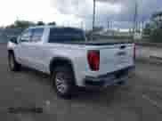 2020 GMC Sierra 1500 SLT с VIN 3GTU9DEDXLG343649, выставлен на аукционе IAAI как лот 43272304 с пробегом 126 335 миль миль и . История ставок и продаж доступна на DreamBid. Изображение 3.