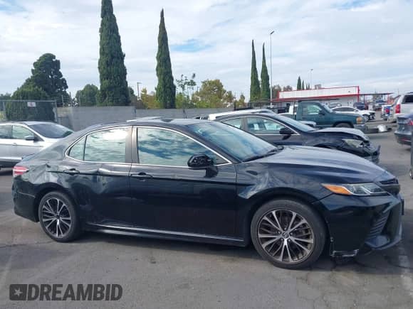 2019 Toyota Camry LE с VIN 4T1B11HK3KU784697, выставлен на аукционе IAAI как лот 43230693 с пробегом 122 097 миль миль и . История ставок и продаж доступна на DreamBid. Изображение 13.