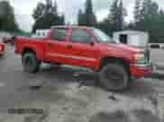 2006 GMC Sierra 1500 SLE1 z VIN 2GTEC13T161240082, wystawiony jako Copart lot #57478945 z przebiegiem 75 820 mil mil oraz Szkoda całkowita • Salvage title. Historia ofert i sprzedaży dostępna na DreamBid. Obrazek 4.