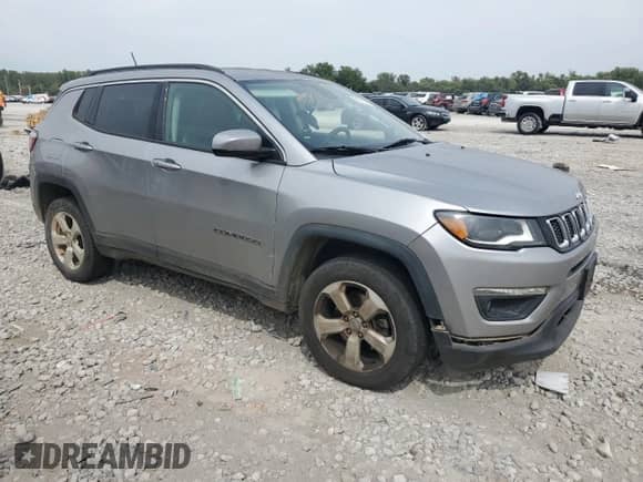 2018 Jeep Compass Latitude с VIN 3C4NJDBB8JT331874, выставлен на аукционе Copart как лот 81661685 с пробегом Не указан миль и Списание • Salvage title. История ставок и продаж доступна на DreamBid. Изображение 4.