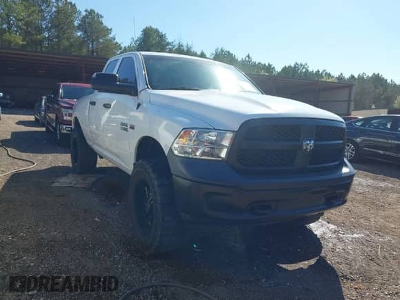 2014 Ram 1500 Express z VIN 1C6RR7FT3ES438988, wystawiony jako IAAI lot #41766988 z przebiegiem 269 819 mil mil oraz . Historia ofert i sprzedaży dostępna na DreamBid. Obrazek 1.