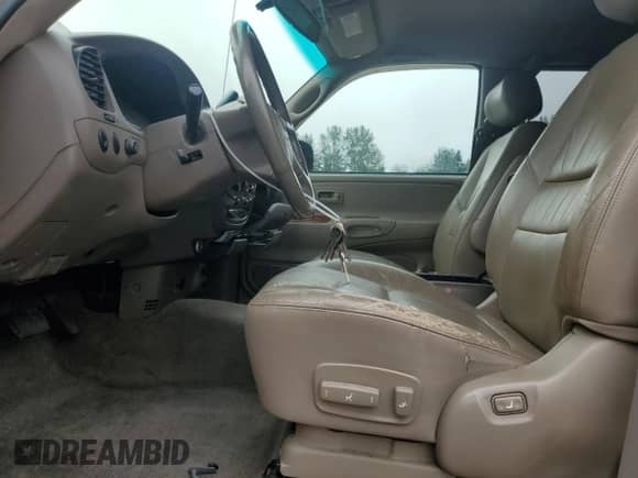 2001 Toyota Tundra Limited z VIN 5TBBT48171S143054, wystawiony jako Copart lot #71740305 z przebiegiem 121 330 mil mil oraz Czysty tytuł • Clean title. Historia ofert i sprzedaży dostępna na DreamBid. Obrazek 7.