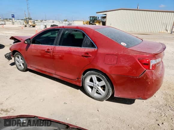 2014 Toyota Camry SE с VIN 4T1BF1FKXEU863633, выставлен на аукционе Copart как лот 86088125 с пробегом 198 279 миль миль и Списание • Salvage title. История ставок и продаж доступна на DreamBid. Изображение 2.