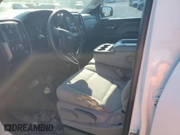 2014 Chevrolet Silverado 1500 Work Truck z VIN 1GCVKPEC4EZ267396, wystawiony jako Copart lot #56570615 z przebiegiem 304 440 mil mil oraz Szkoda całkowita • Salvage title. Historia ofert i sprzedaży dostępna na DreamBid. Obrazek 7.