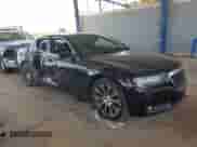 2013 Chrysler 300 S z VIN 2C3CCABG4DH561487, wystawiony jako Copart lot #68674885 z przebiegiem 148 604 mil mil oraz Szkoda całkowita • Salvage title. Historia ofert i sprzedaży dostępna na DreamBid. Obrazek 4.