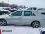 2003 Honda Accord EX z VIN 1HGCM556X3A000230, wystawiony jako IAAI lot #41472952 z przebiegiem 199 500 mil mil oraz . Historia ofert i sprzedaży dostępna na DreamBid. Obrazek 15.