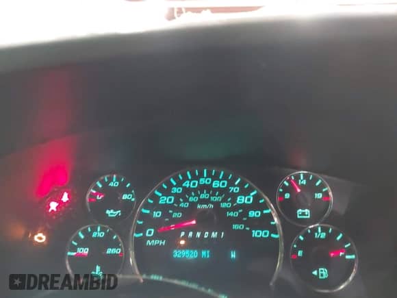 2016 Chevrolet Express Cargo z VIN 1GCWGBFF9G1176398, wystawiony jako IAAI lot #41338842 z przebiegiem 329 520 mil mil oraz . Historia ofert i sprzedaży dostępna na DreamBid. Obrazek 7.