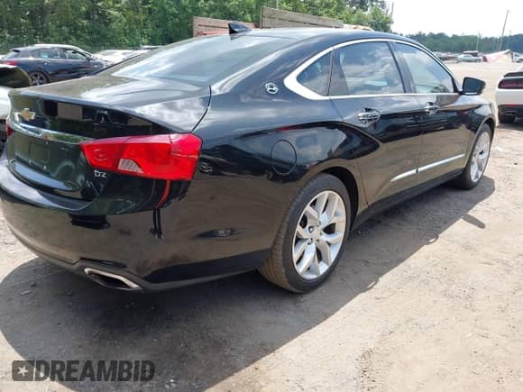 2015 Chevrolet Impala LTZ with VIN 2G1165S33F9109535, listed as a IAAI auction lot 42786833 with 218,593 mi miles and . Bid and sale history available at DreamBid. Image 4.
