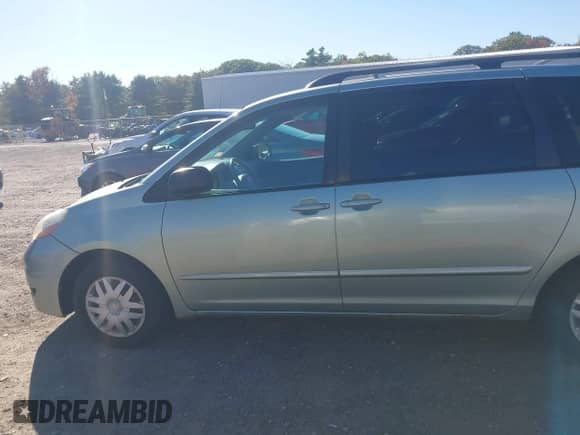 2008 Toyota Sienna CE с VIN 5TDZK23C38S109189, выставлен на аукционе IAAI как лот 43352406 с пробегом 248 908 миль миль и . История ставок и продаж доступна на DreamBid. Изображение 14.