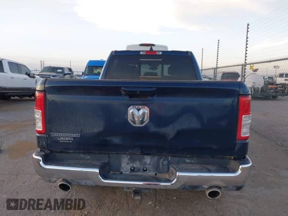 2022 Ram 1500 Big Horn z VIN 1C6RREMT1NN261444, wystawiony jako IAAI lot #41811390 z przebiegiem 68 383 mil mil oraz . Historia ofert i sprzedaży dostępna na DreamBid. Obrazek 16.