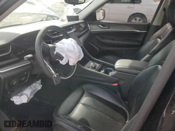 2023 Jeep Grand Cherokee with VIN 1C4RJYB68PC596116, listed as a Copart auction lot 68227575 with 18,450 mi miles and Salvage title. Bid and sale history available at DreamBid. Image 7.