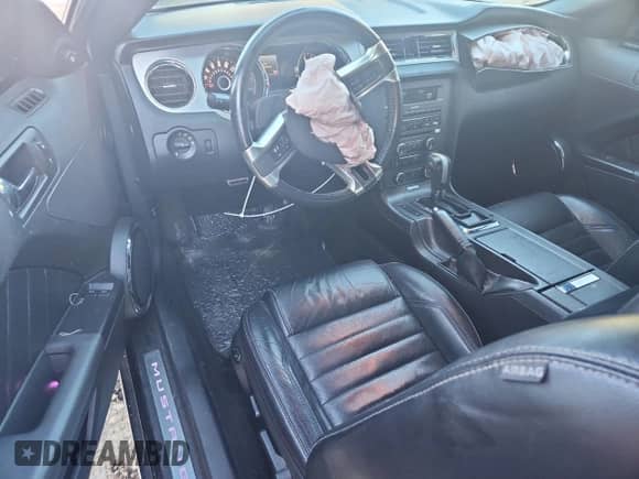 2014 Ford Mustang V6 с VIN 1ZVBP8AM1E5214541, выставлен на аукционе Copart как лот 91185125 с пробегом 93 590 миль миль и Списание • Salvage title. История ставок и продаж доступна на DreamBid. Изображение 8.