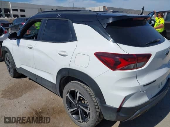 2021 Chevrolet TrailBlazer RS с VIN KL79MTSL2MB113864, выставлен на аукционе IAAI как лот 42802838 с пробегом 69 389 миль миль и . История ставок и продаж доступна на DreamBid. Изображение 3.