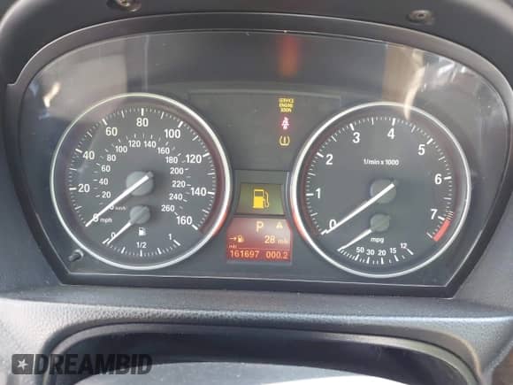 2010 BMW 3 Series 328i с VIN WBAPH5C53AA439424, выставлен на аукционе IAAI как лот 43101280 с пробегом 161 697 миль миль и . История ставок и продаж доступна на DreamBid. Изображение 7.