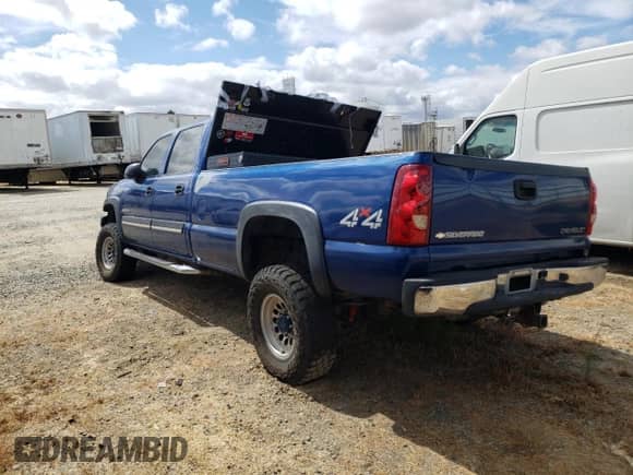 2003 Chevrolet Silverado 2500HD LS с VIN 1GCHK23U53F220629, выставлен на аукционе Copart как лот 80207915 с пробегом 165 895 миль миль и Списание • Salvage title. История ставок и продаж доступна на DreamBid. Изображение 2.