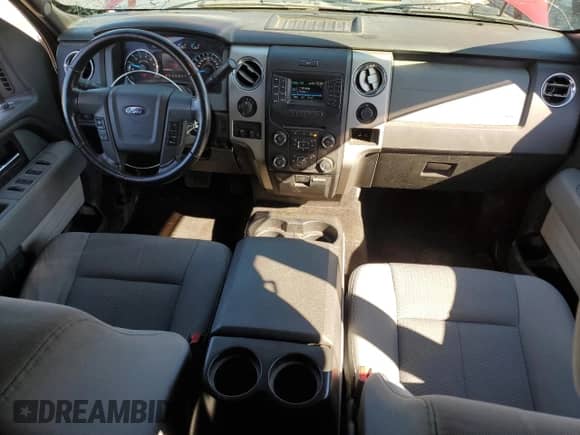 2013 Ford F-150 STX с VIN 1FTFX1EFXDFC86144, выставлен на аукционе Copart как лот 85391675 с пробегом 242 206 миль миль и Списание • Salvage title. История ставок и продаж доступна на DreamBid. Изображение 8.
