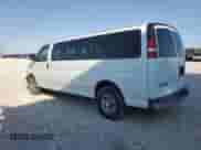 2017 Chevrolet Express Passenger LT z VIN 1GAZGPFF0H1263823, wystawiony jako Copart lot #69489374 z przebiegiem 199 482 mil mil oraz Szkoda całkowita • Salvage title. Historia ofert i sprzedaży dostępna na DreamBid. Obrazek 2.