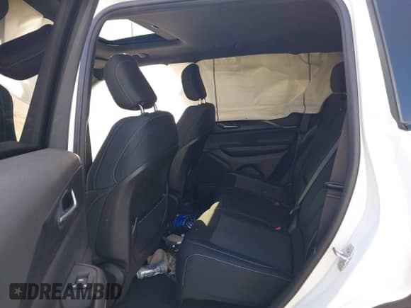 2024 Jeep Grand Cherokee Altitude with VIN 1C4RJHAG5RC247363, listed as a IAAI auction lot 43262188 with 11,701 mi miles and . Bid and sale history available at DreamBid. Image 8.