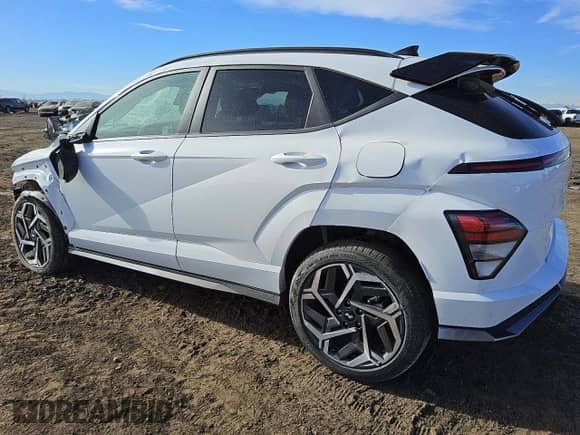 2024 Hyundai Kona N Line z VIN KM8HACA39RU087330, wystawiony jako Copart lot #81424844 z przebiegiem 15 844 mil mil oraz Nie do naprawy • Non repairable. Historia ofert i sprzedaży dostępna na DreamBid. Obrazek 2.