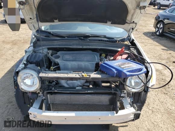 2018 Jeep Renegade Latitude with VIN ZACCJABBXJPH69227, listed as a Copart auction lot 68416925 with 95,962 mi miles and Salvage title. Bid and sale history available at DreamBid. Image 11.