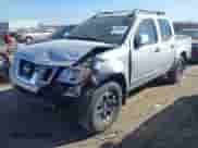 2018 Nissan Frontier SV z VIN 1N6AD0EV4JN749480, wystawiony jako IAAI lot #41892549 z przebiegiem 115 414 mil mil oraz . Historia ofert i sprzedaży dostępna na DreamBid. Obrazek 2.