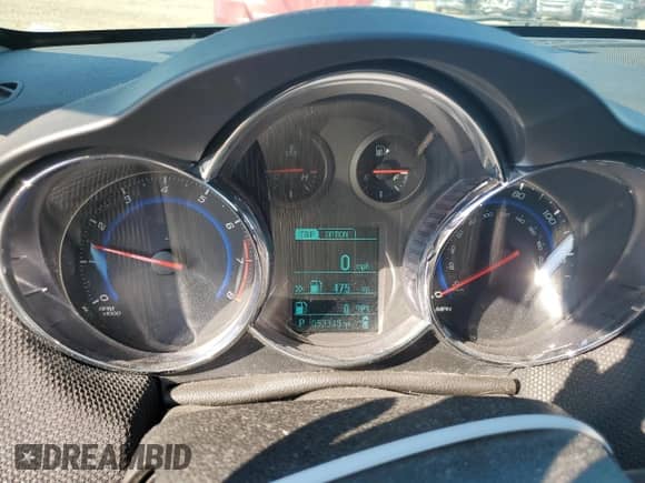 2015 Chevrolet Cruze LTZ с VIN 1G1PG5SB2F7231304, выставлен на аукционе Copart как лот 80531145 с пробегом 52 313 миль миль и Списание • Salvage title. История ставок и продаж доступна на DreamBid. Изображение 9.