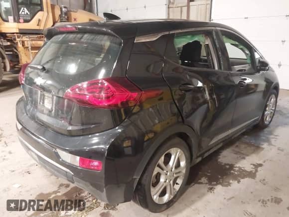 2020 Chevrolet Bolt EV LT z VIN 1G1FY6S09L4140055, wystawiony jako IAAI lot #43509792 z przebiegiem 40 104 mil mil oraz . Historia ofert i sprzedaży dostępna na DreamBid. Obrazek 4.