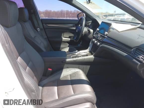 2019 Honda Accord Sport with VIN 1HGCV2F37KA016576, listed as a IAAI auction lot 42077393 with 72,047 mi miles and . Bid and sale history available at DreamBid. Image 5.