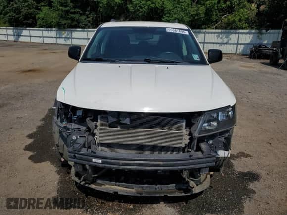 2016 Dodge Journey SXT with VIN 3C4PDDBG7GT216610, listed as a Copart auction lot 69681695 with 97,874 mi miles and Salvage title. Bid and sale history available at DreamBid. Image 5.