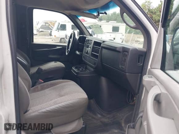 2011 Chevrolet Express Cargo с VIN 1GCWGFBA8B1153429, выставлен на аукционе IAAI как лот 42541477 с пробегом 622 878 миль миль и . История ставок и продаж доступна на DreamBid. Изображение 5.