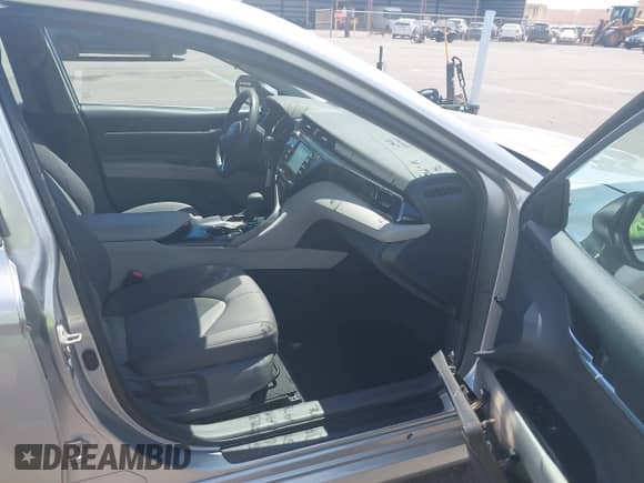 2019 Toyota Camry LE с VIN 4T1B11HK7KU848322, выставлен на аукционе IAAI как лот 43119234 с пробегом 26 780 миль миль и . История ставок и продаж доступна на DreamBid. Изображение 5.