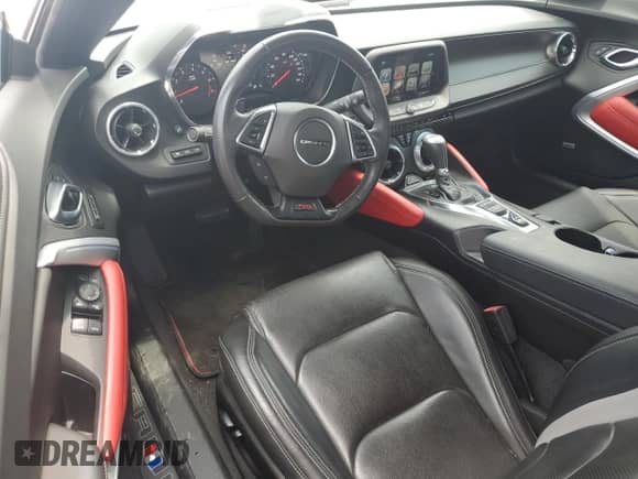 2018 Chevrolet Camaro 2SS с VIN 1G1FH3D7XJ0170422, выставлен на аукционе Copart как лот 59110915 с пробегом 24 906 миль миль и Списание • Salvage title. История ставок и продаж доступна на DreamBid. Изображение 8.