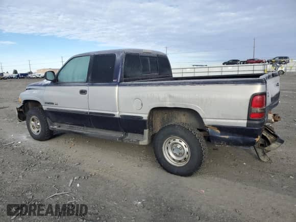 1998 Dodge 1500 с VIN 3B7HF12Z9WM235411, выставлен на аукционе Copart как лот 89354885 с пробегом 155 143 миль миль и Списание • Salvage title. История ставок и продаж доступна на DreamBid. Изображение 2.