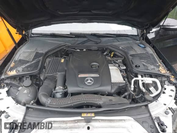 2017 Mercedes-Benz C 300 z VIN WDDWJ4JB7HF518667, wystawiony jako IAAI lot #42856481 z przebiegiem 89 688 mil mil oraz . Historia ofert i sprzedaży dostępna na DreamBid. Obrazek 10.