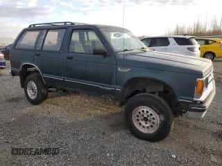 1994 Chevrolet Blazer LS с VIN 1GNDT13W3R2145041, выставлен на аукционе Copart как лот 46942955 с пробегом 251 010 миль миль и Списание • Salvage title. История ставок и продаж доступна на DreamBid. Изображение 4.