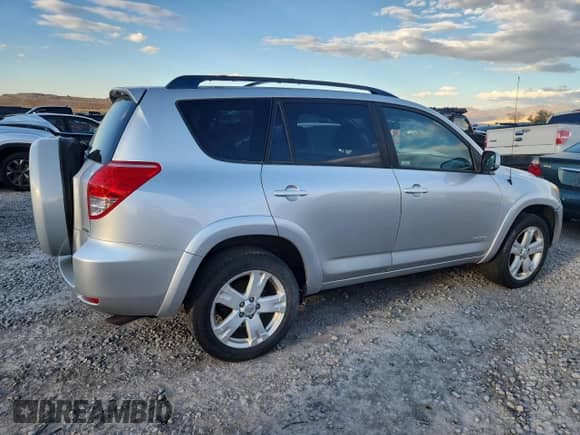2006 Toyota RAV4 Sport with VIN JTMBD32V266010591, listed as a Copart auction lot 86187415 with 121,111 mi miles and Clean title. Bid and sale history available at DreamBid. Image 3.