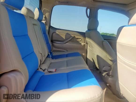 2006 Toyota Tundra Limited z VIN 5TBET38116S553329, wystawiony jako Copart lot #61102705 z przebiegiem 329 741 mil mil oraz Czysty tytuł • Clean title. Historia ofert i sprzedaży dostępna na DreamBid. Obrazek 10.