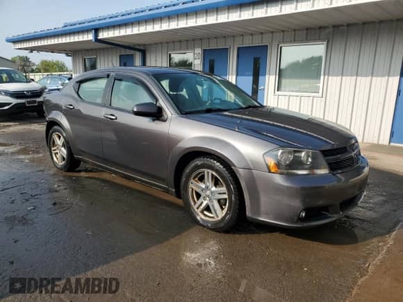 2014 Dodge Avenger SXT с VIN 1C3CDZCB7EN177873, выставлен на аукционе Copart как лот 70325485 с пробегом 127 492 миль миль и Списание • Salvage title. История ставок и продаж доступна на DreamBid. Изображение 4.