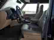 2001 Land Rover Discovery z VIN SALTW12451A708797, wystawiony jako Copart lot #43953955 z przebiegiem 125 768 mil mil oraz Czysty tytuł • Clean title. Historia ofert i sprzedaży dostępna na DreamBid. Obrazek 7.