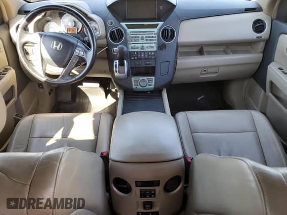 2009 Honda Pilot Touring with VIN 5FNYF48949B020925, listed as a Copart auction lot 81950155 with 224,971 mi miles and Clean title. Bid and sale history available at DreamBid. Image 8.