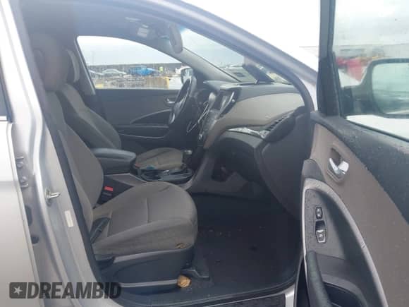 2016 Hyundai Santa Fe с VIN 5XYZT3LB1GG314452, выставлен на аукционе IAAI как лот 42710982 с пробегом 117 881 миль миль и . История ставок и продаж доступна на DreamBid. Изображение 5.