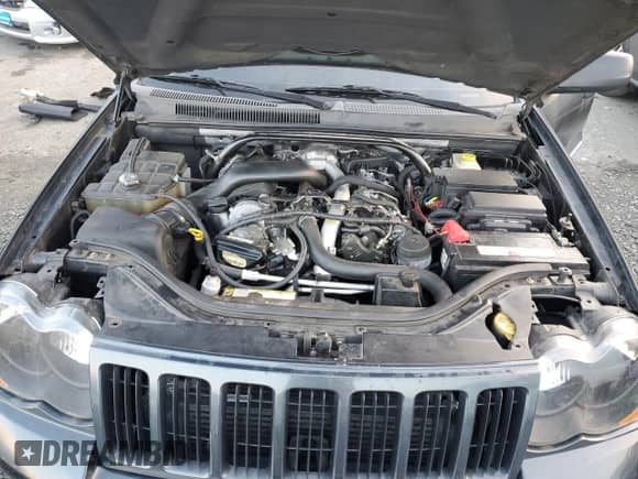 2008 Jeep Grand Cherokee Laredo z VIN 1J8HR48M98C185305, wystawiony jako Copart lot #83466944 z przebiegiem 166 769 mil mil oraz Czysty tytuł • Clean title. Historia ofert i sprzedaży dostępna na DreamBid. Obrazek 12.